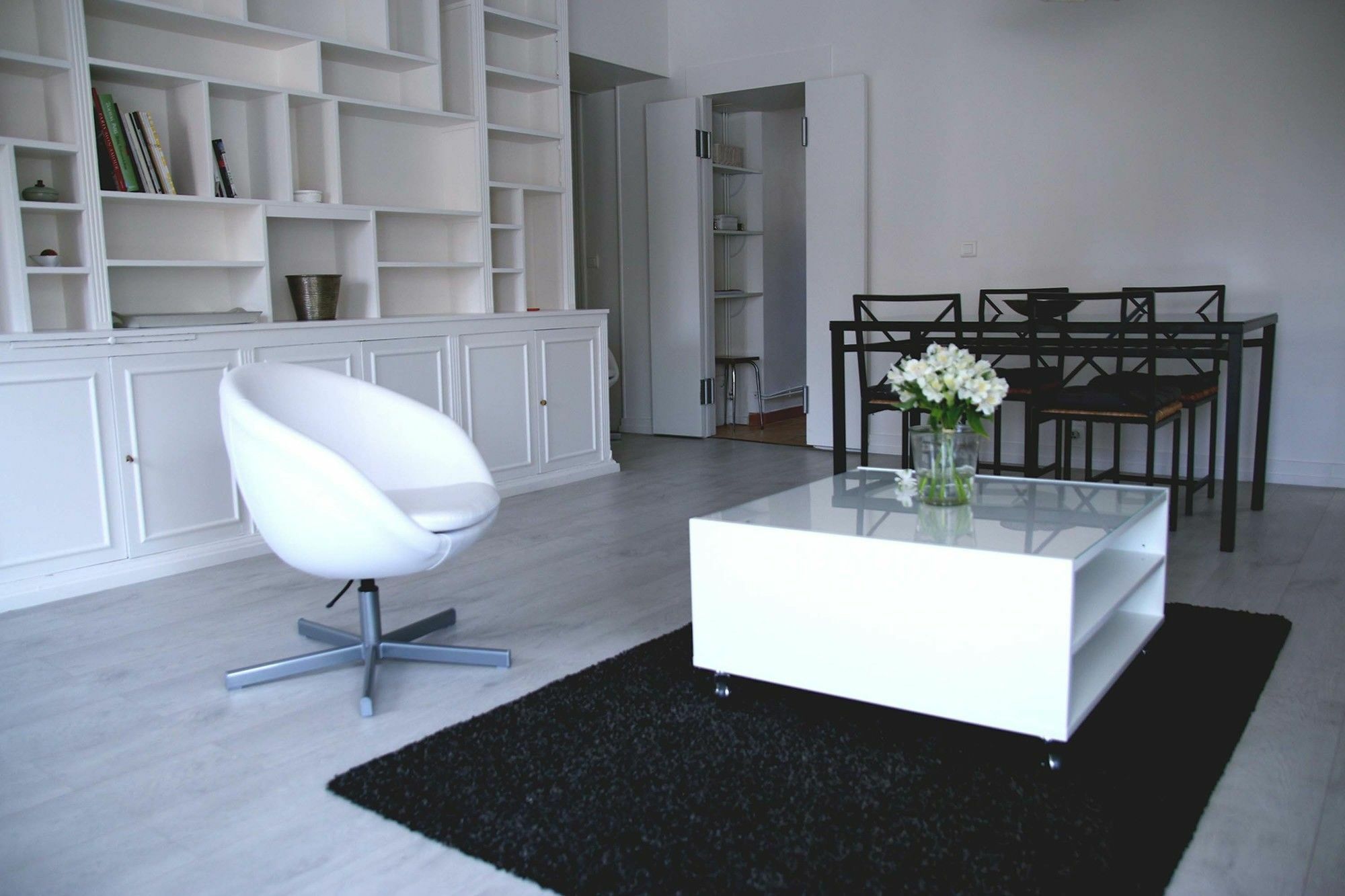 Rue De Ponthieu Central Furnished Apartment Paris Exterior photo